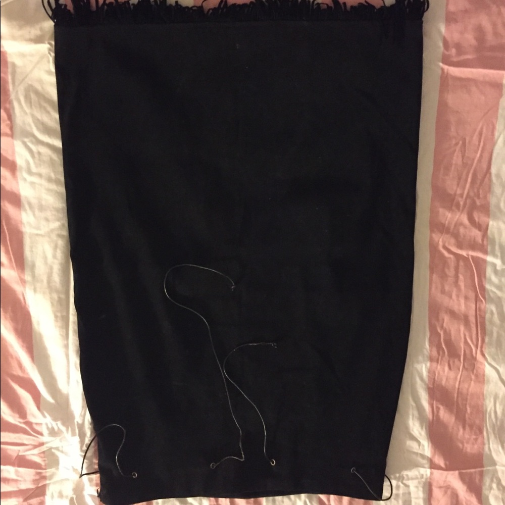 Pencil skirt fringe suede like black skirt - Picture 3 of 9